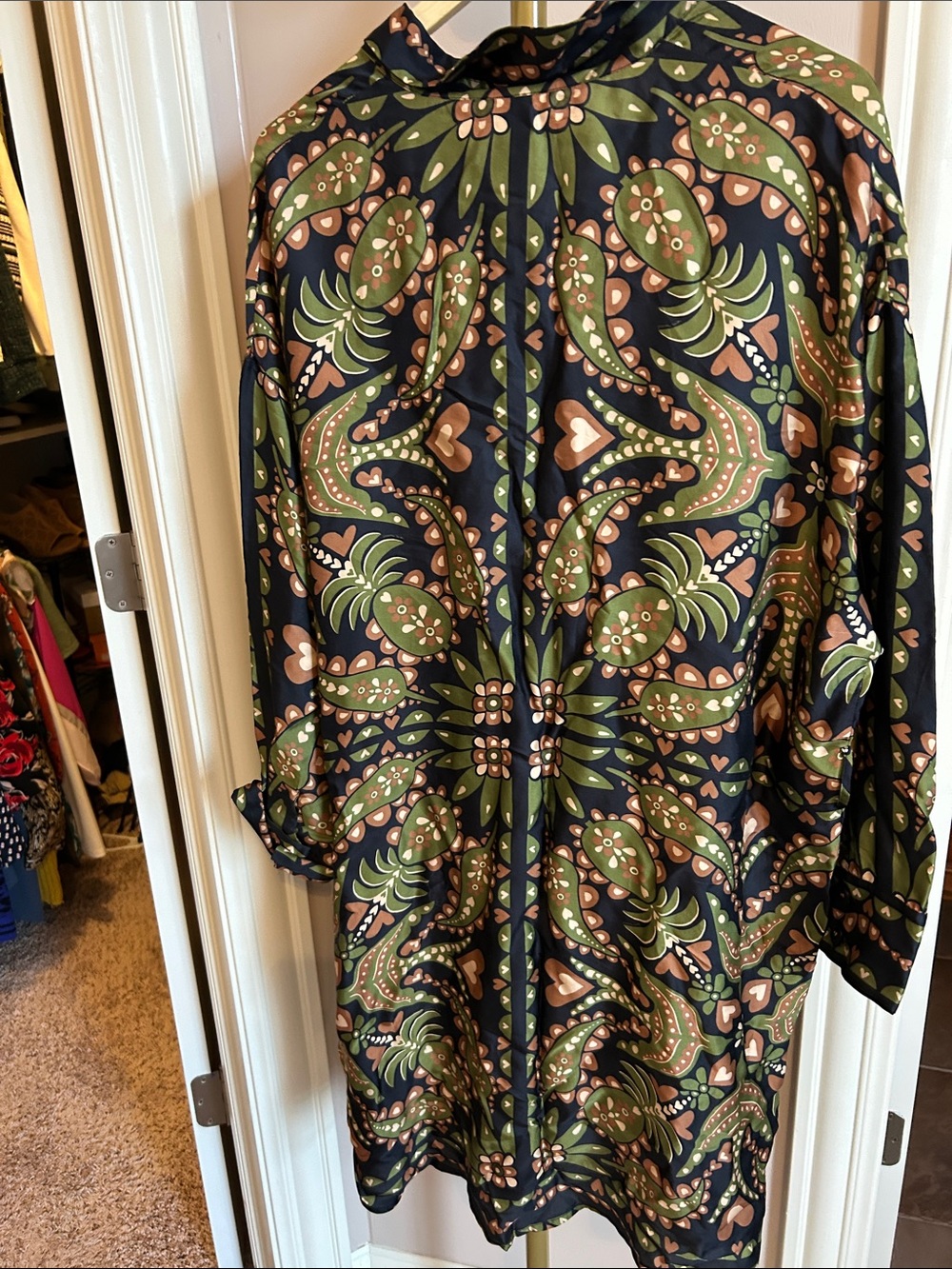 FARM RIO Martina Midi Shirt Dress In
Scarf Black(size Large) - Picture 11 of 12